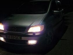 Usado 2000 Opel Zafira Sedan | € 1.400