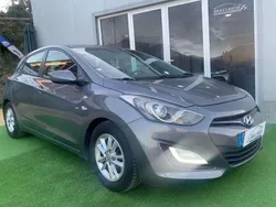 Cinzento Usado 2013 Hyundai i30 | € 8.990