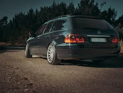 Usado 2003 Mercedes E270 Sedan | € 8.000