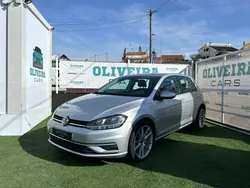 Cinza Usado 2018 VW Golf VII Highline Sedan | € 16.600 (Bom preço)