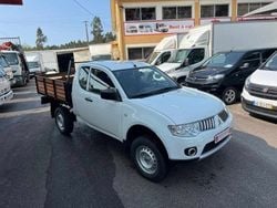 Branco Usado 2010 Mitsubishi L200 Invite Pickup | € 21.500 (Preço justo)