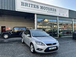 Cinza Usado 2008 Ford Focus Trend Citadino | € 5.500 (Preço justo)