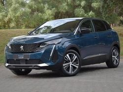 Azul Usado 2023 Peugeot 3008 Allure Sedan | € 26.890 (Preço justo)