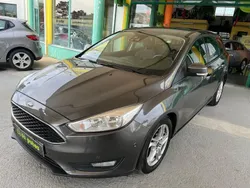 Cinza Usado 2016 Ford Focus Titanium Carrinha | € 11.750 (Preço elevado)