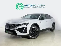 Branco Usado 2024 Peugeot 408 GT-line Sedan | € 35.980 (Preço justo)