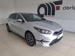 Cinza Usado 2024 Kia Ceed Sport | € 21.990 (Preço justo)