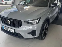 Cinzento Usado 2025 Volvo XC40 SUV | € 44.500 (Caro)