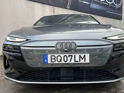 Cinzento Usado 2025 Audi A6 e-tron Carrinha | € 83.990