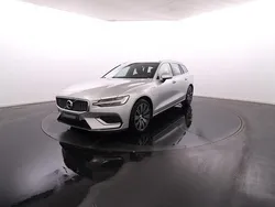 Cinzento Usado 2021 Volvo V60 Carrinha | € 34.900 (Preço justo)