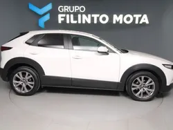 Branco Usado 2020 Mazda CX-30 Evolve SUV | € 19.990 (Preço justo)