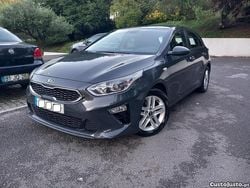 Cinza Usado 2021 Kia Ceed Citadino | € 12.500 (Bom preço)