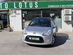 Cinza Usado 2011 Citroën C3 Attraction Citadino | € 7.970 (Preço justo)
