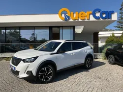 Branco Usado 2022 Peugeot 2008 Allure SUV | € 19.400 (Bom preço)