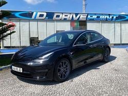 Preto Usado 2020 Tesla Model 3 Sedan | € 22.900 (Preço justo)