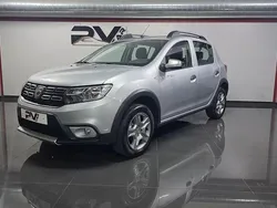 Cinzento Usado 2021 Dacia Sandero Stepway Citadino | € 13.990 (Bom preço)