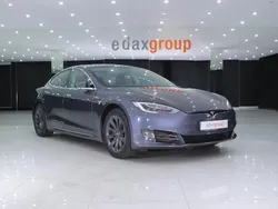 Cinzento Usado 2019 Tesla Model S Sedan | € 30.990 (Preço justo)
