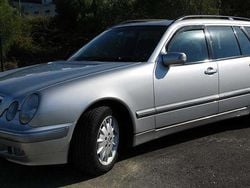 Usado 2002 Mercedes E220 Sedan | € 14.250