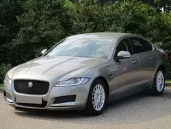 Dourado Usado 2017 Jaguar XF Prestige Sedan | € 19.800