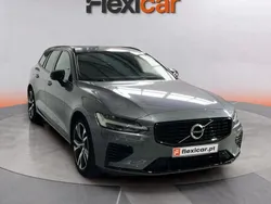 Cinzento Usado 2021 Volvo V60 Carrinha | € 34.990 (Preço justo)