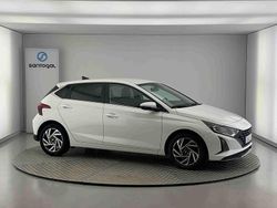 Branco Usado 2024 Hyundai i20 Comfort Citadino | € 17.190 (Bom preço)
