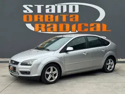 Cinzento Usado 2007 Ford Focus Ghia | € 6.890 (Caro)