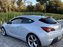 Usado 2012 Opel Astra GTC Coupé | € 13.600