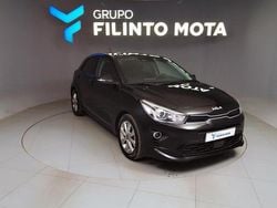 Preto Usado 2023 Kia Rio Citadino | € 15.340 (Preço justo)