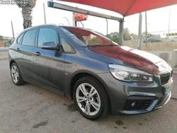 Cinza Usado 2018 BMW 216 Active Tourer Sport Line Monovolume | € 19.650 (Preço justo)