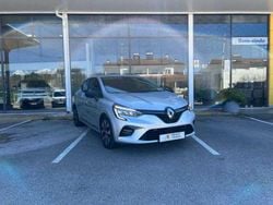 Cinzento Usado 2023 Renault Clio V Evolution | € 17.750 (Preço justo)