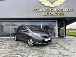 Cinzento Usado 2014 Toyota Yaris | € 10.950 (Preço justo)