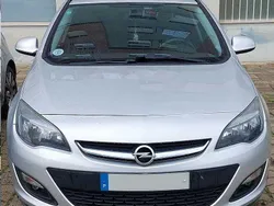 Usado 2014 Opel Astra Sedan | € 10.000
