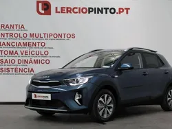 Azul Usado 2024 Kia Stonic SUV | € 19.950 (Preço justo)
