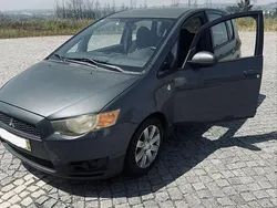 Usado 2009 Mitsubishi Colt Invite Sedan | € 4.750