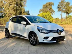 Branco Usado 2019 Renault Clio IV LIMITED | € 12.900 (Preço justo)