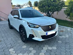 Usado 2020 Peugeot e-2008 Allure SUV | € 18.900 (Preço justo)