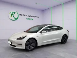 Branco Usado 2021 Tesla Model 3 Standard Range Plus Sedan | € 27.999 (Preço justo)