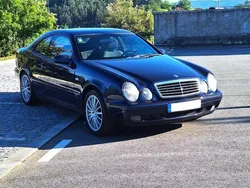 Azul Usado 1998 Mercedes CLK200 Sport Edition Coupé | € 5.250