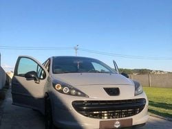 Usado 2008 Peugeot 207 Sedan | € 4.750 (Preço elevado)
