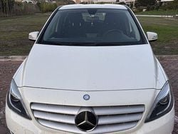 Usado 2012 Mercedes B180 Monovolume | € 8.250 (Bom preço)