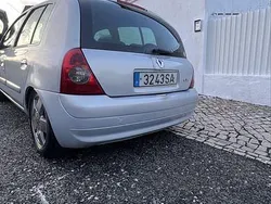 Usado 2001 Renault Clio II Sedan | € 1.500