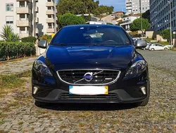 Usado 2014 Volvo V40 R-Design Momentum Carrinha | € 13.000 (Preço justo)
