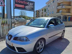 Cinzento Usado 2008 Seat Ibiza | € 4.299 (Preço justo)