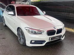Branco Usado 2015 BMW 116 Efficient Dynamics Citadino | € 15.990