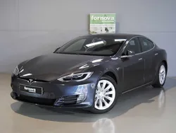Cinzento Usado 2018 Tesla Model S Sedan | € 37.900