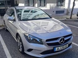 Cinzento Usado 2016 Mercedes CLA220 Sedan | € 18.500 (Super Preço)