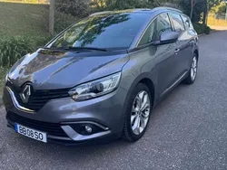 Cinzento Usado 2020 Renault Scénic IV Monovolume | € 17.500 (Bom preço)