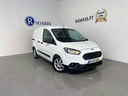 Branco Usado 2020 Ford Courier Trend Monovolume | € 11.900 (Preço justo)