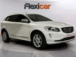 Branco Usado 2016 Volvo XC60 Momentum SUV | € 20.980 (Preço elevado)