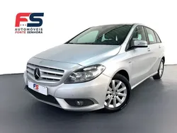 Cinza Usado 2012 Mercedes B180 Monovolume | € 14.800 (Caro)