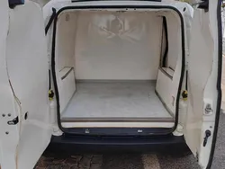 Branco Usado 2016 Peugeot Bipper Monovolume | € 6.999 (Preço justo)